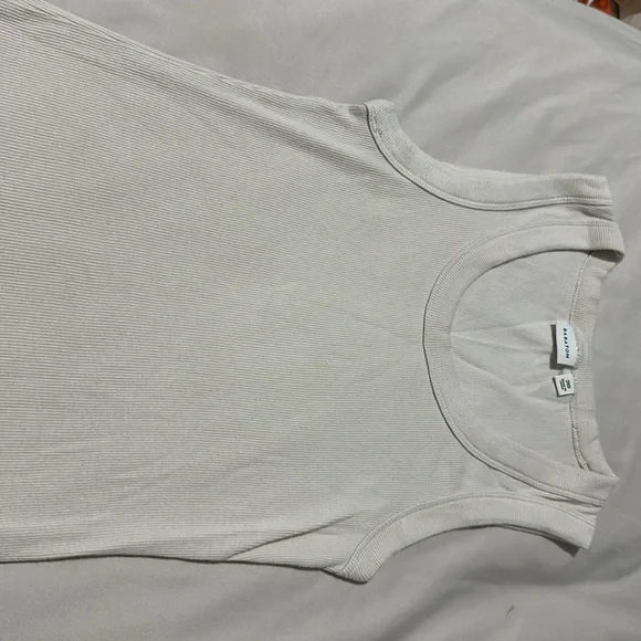 Aritzia Busy tank top in matte pearl - Picture 7 of 9